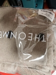 衣服实际颜色与图片不一致，请退货，保持原样，全新退货，谢谢！