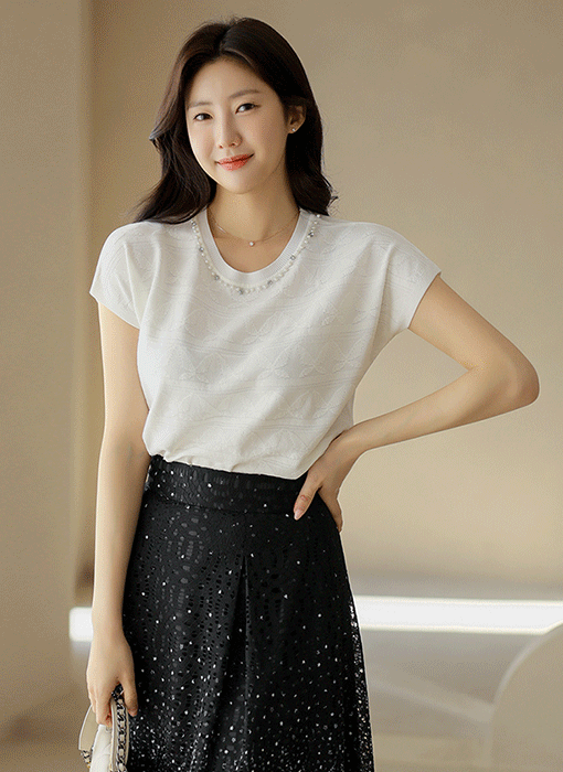 라미나 진주 넥 나비 쟈가드 스카시 캡소매 라운드 니트