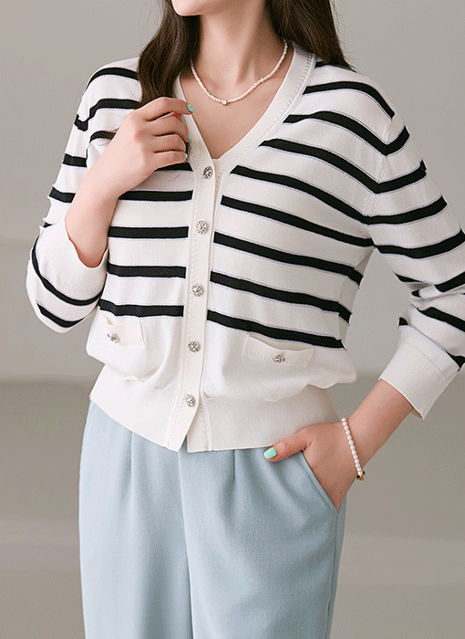 비볼드 쥬얼 볼드버튼 스트라이프 브이넥 니트 가디건