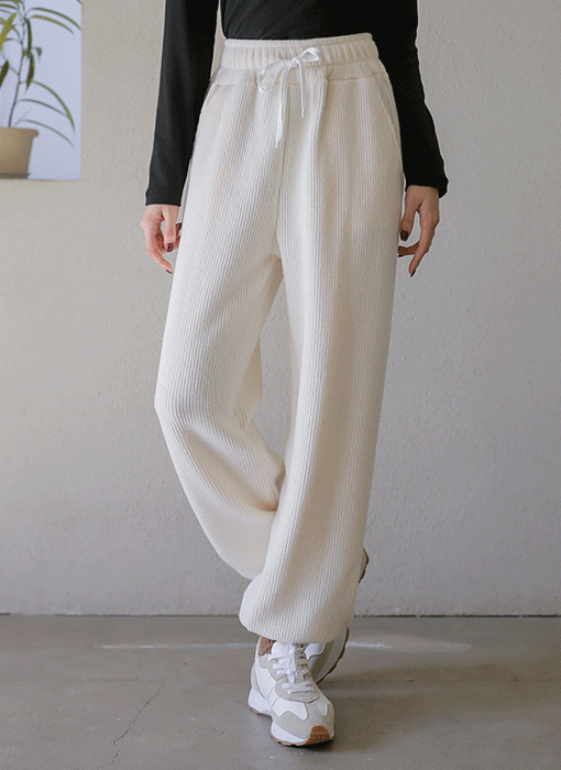 [Theonme] 포근 보송 피치기모 코듀로이 밴딩 조거 팬츠