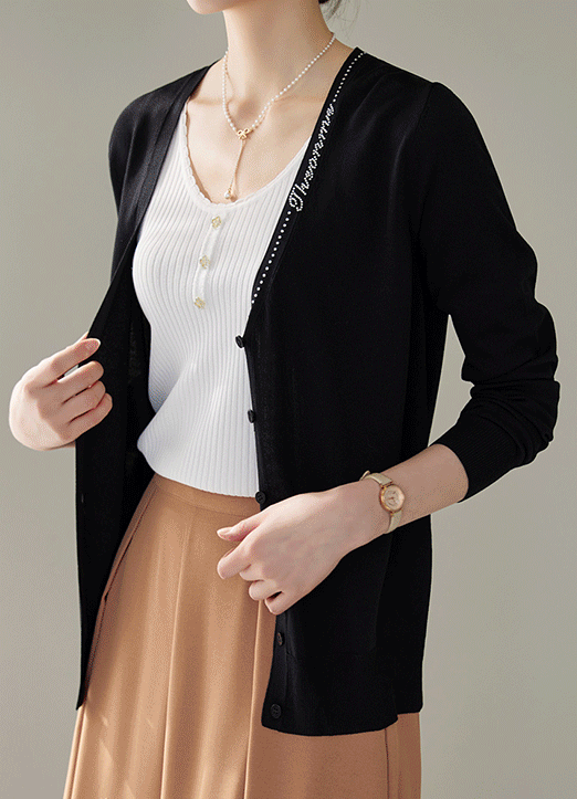 [Louis Angel] 领口珠串字母V领针织开衫