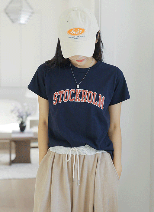 [Theonme] 스톡홀룸 배색 레터링 코튼 티셔츠