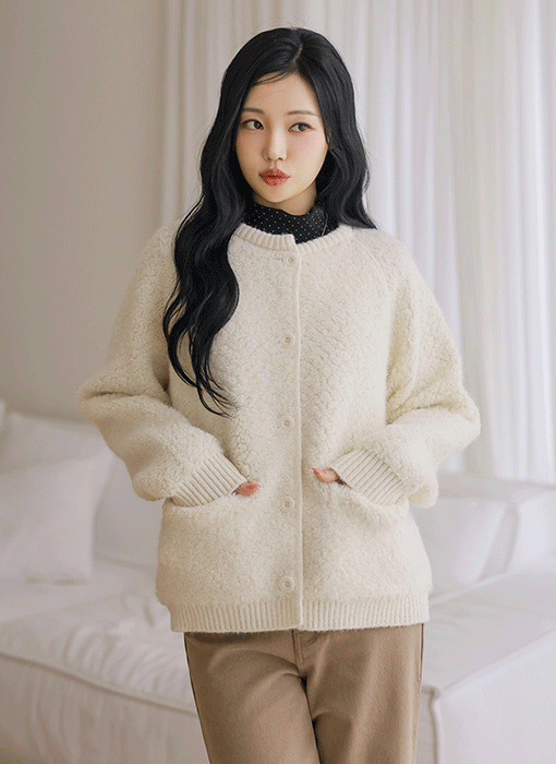 [Theonme] 에린트 도톰 뽀글 양털 시보리 라운드 니트 가디건