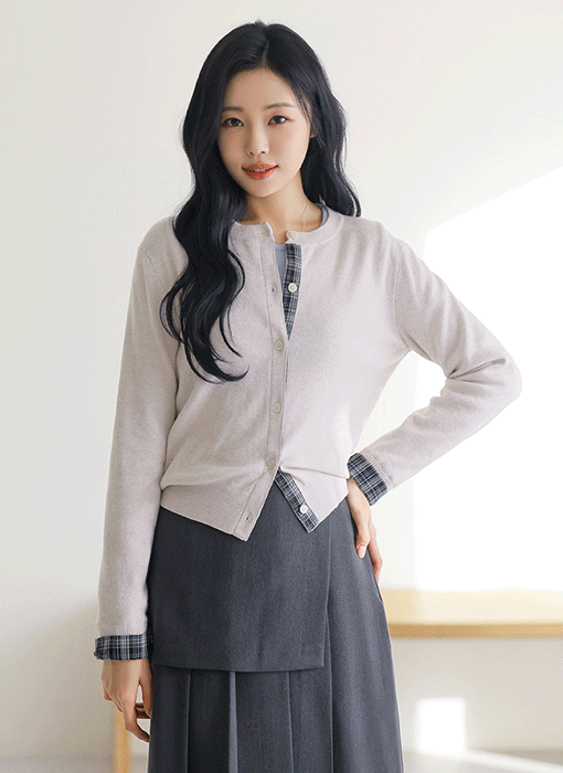 [Theonme] 그리블 체크 레이어드 롤업 소매 니트 가디건