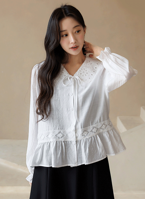 [Theonme] 러블리 레이스 카라 리본 밑단 프릴 거즈면 블라우스