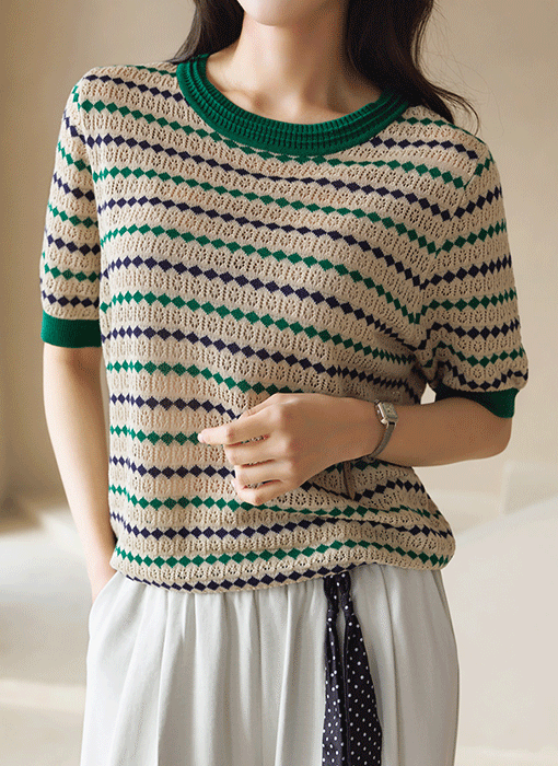 [Theonme] 리니오 에스닉 배색 다이아 패턴 쟈가드 스카시 니트