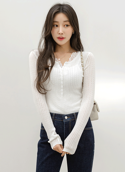 에멘탈 플라워 레이스 배색 슬림 실루엣 스카시 꽈배기 골지 니트