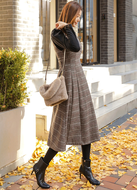 [Louis Angel] 格纹V领无袖喇叭式连衣裙