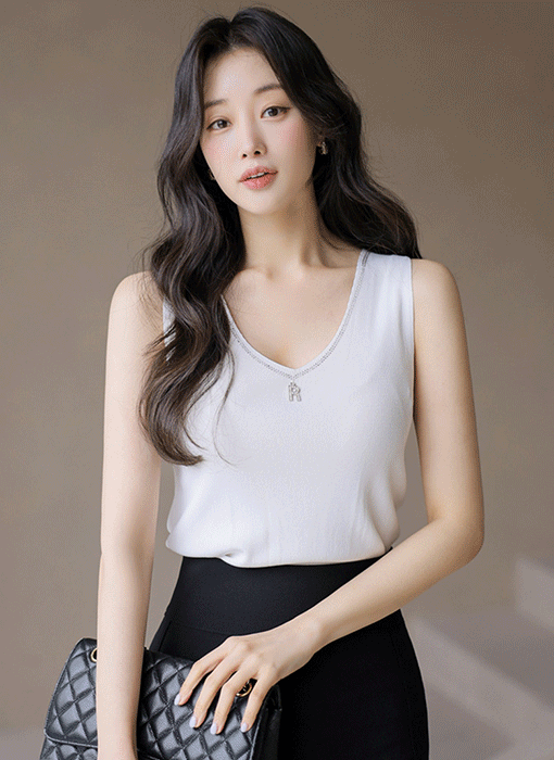 레터링 참 포인트 핫픽스 브이넥 썸머 니트 나시